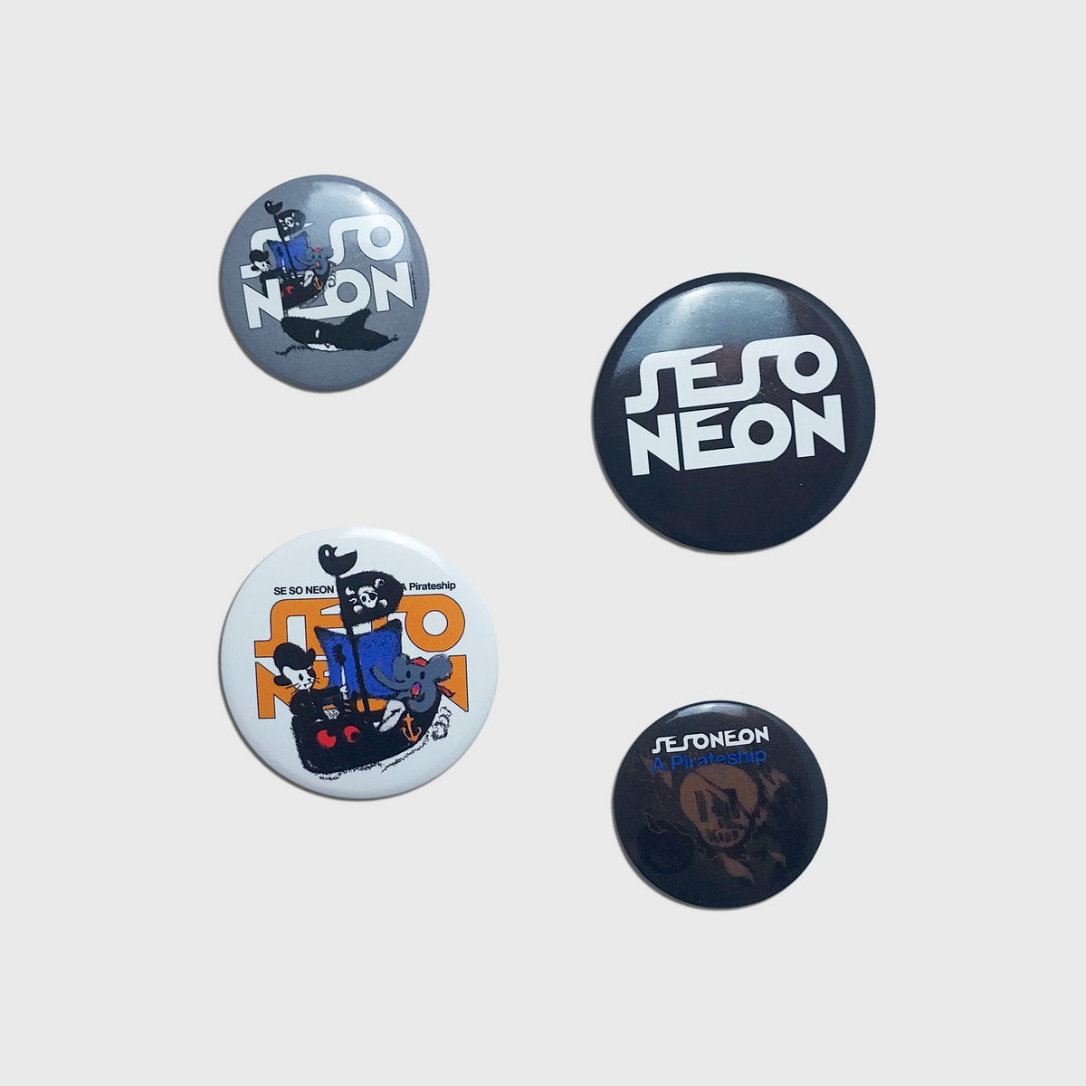 OFFICIAL 2023 WORLD TOUR BADGE SET